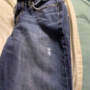 Boyfriend jeans smoke free